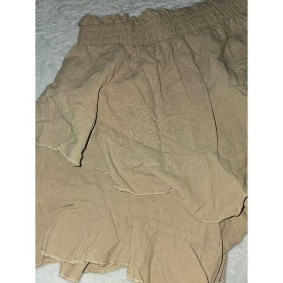 NWOT Jio-Jio Shorts Womens Size L Tan Ruffled Tiered Smocked Waist Boho Casual - Picture 3 of 7